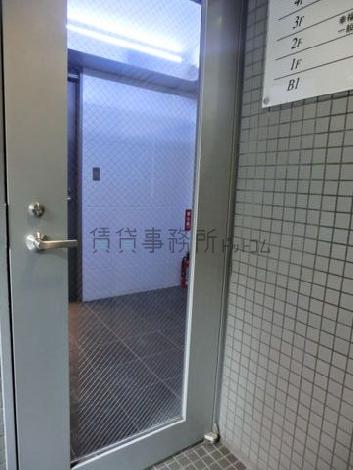 正面玄関
