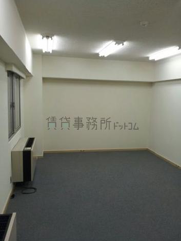 新宿Qフラットビルの