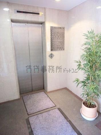 乗り場前