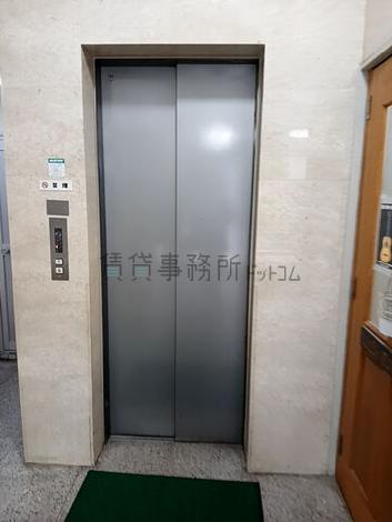 エレベーター