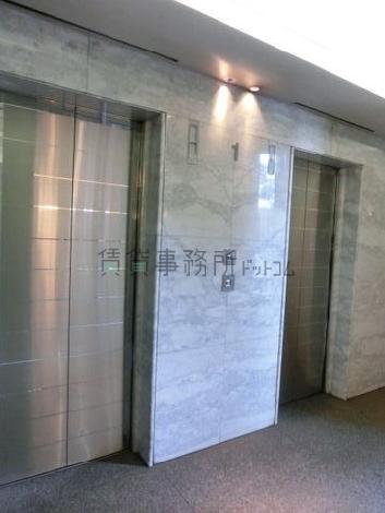 マットな質感の扉