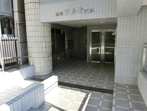 正面玄関