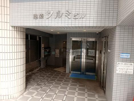 正面玄関