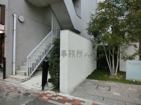 正面玄関
