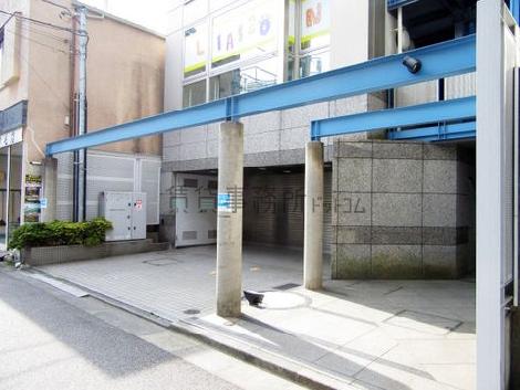 正面玄関