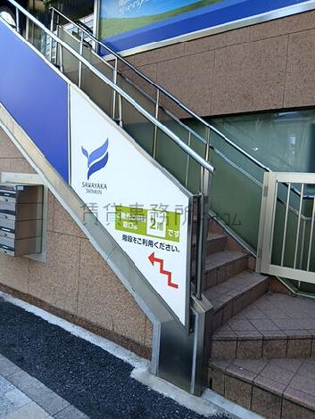 ２階への階段