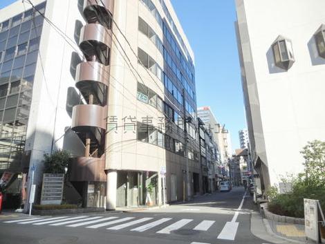 馬喰町駅へ連絡します