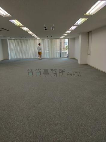 セロンビルの室内