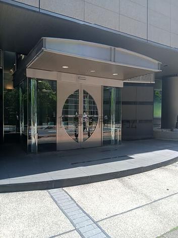 正面玄関