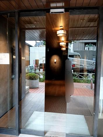 正面玄関