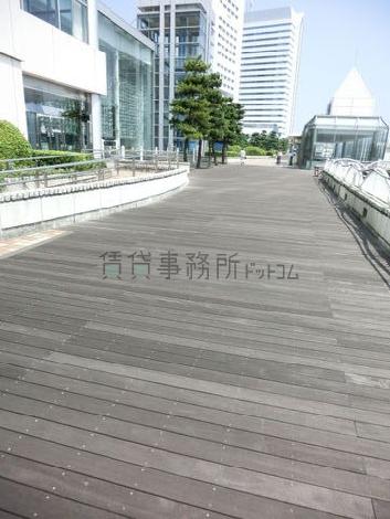 風通しの良いデッキ