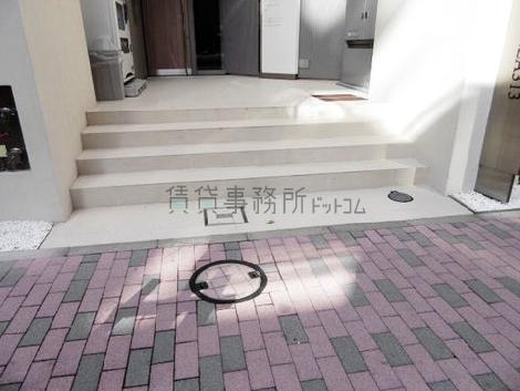 正面玄関