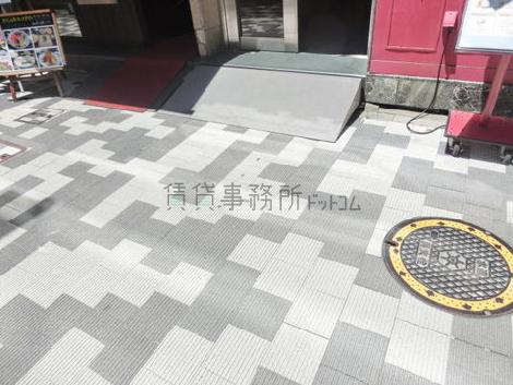 正面玄関