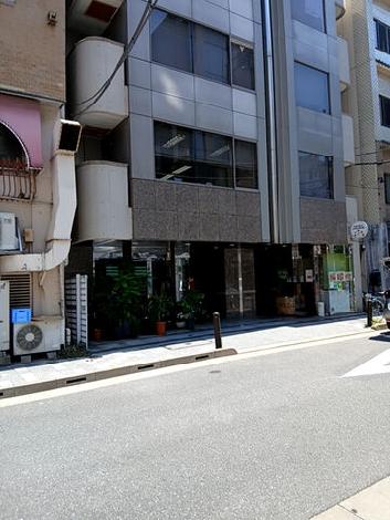 正面玄関