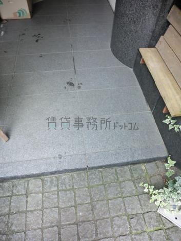 正面玄関