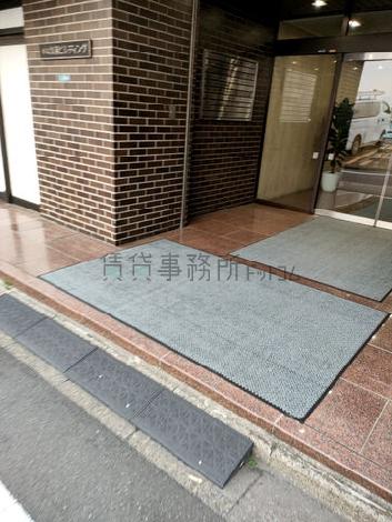 正面玄関