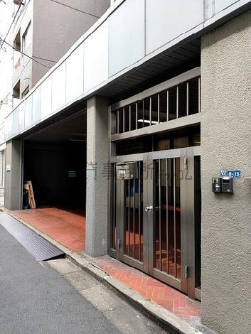 正面玄関