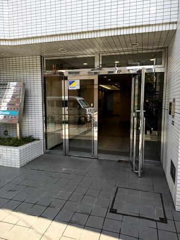 正面玄関