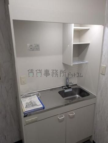 HAGIWARA BLDG.2／萩原ビル第2の給湯室
