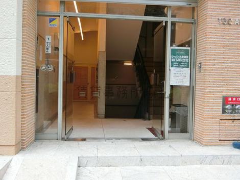 正面玄関