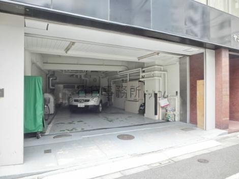 1階の駐車場エリア