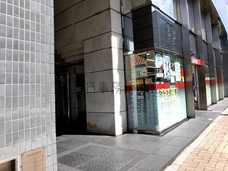 正面玄関