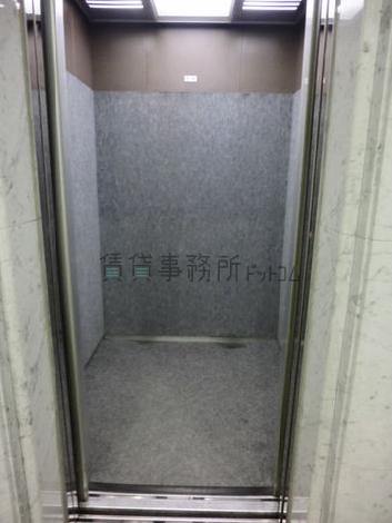 エレベーター