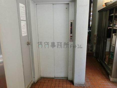 エレベーター