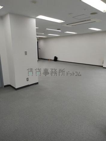 アコード新宿ビルの室内