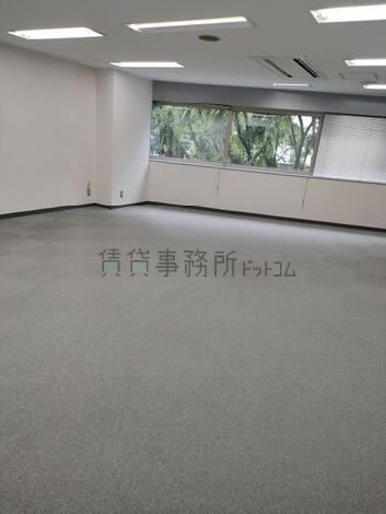 アコード新宿ビルの室内
