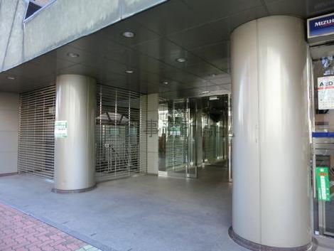 正面玄関