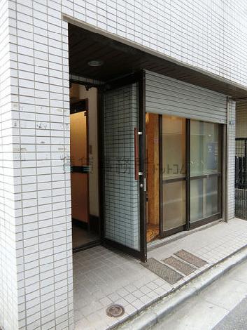 正面玄関