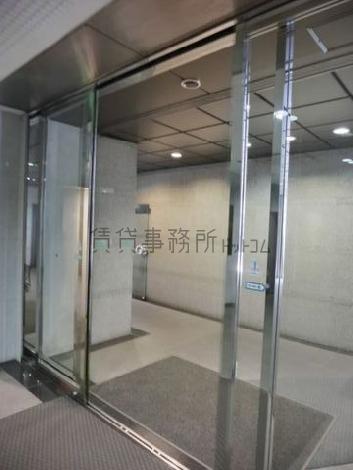 透明度のあるガラス扉