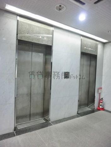 ２基配置されています