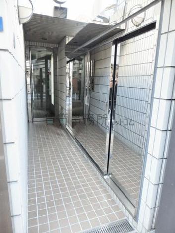 玄関回りの様子