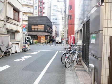 玄関前の様子