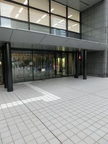 正面玄関