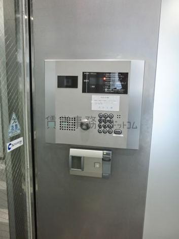 オートロック完備です