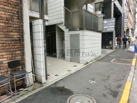 正面玄関