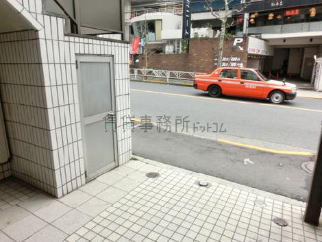 正面玄関