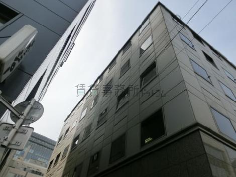 建物側面部です