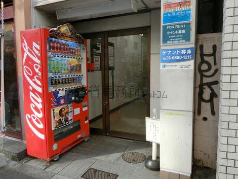 正面玄関