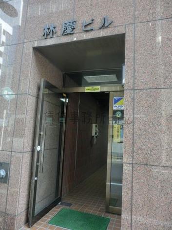 片開きでも間口は広めです