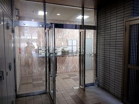 正面玄関