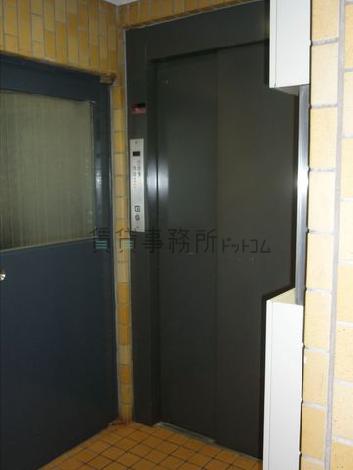 エレベーター