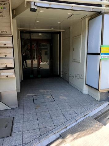 正面玄関