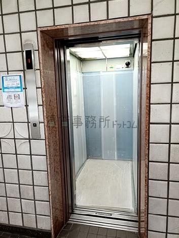 エレベーター