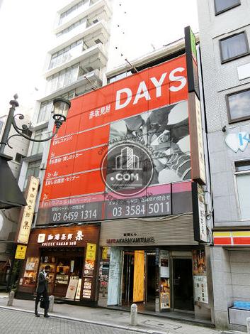 紀陽ビルの外観写真