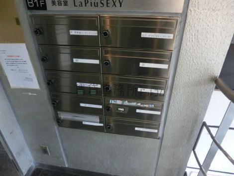 ビル集合ポストです