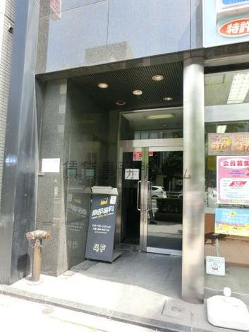 正面玄関